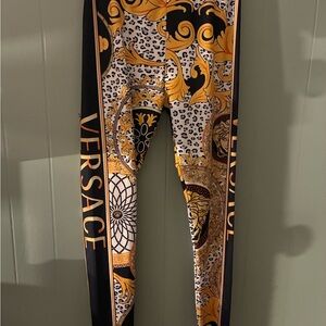 Women’s Leggings Black and Gold Patterned Leggings
